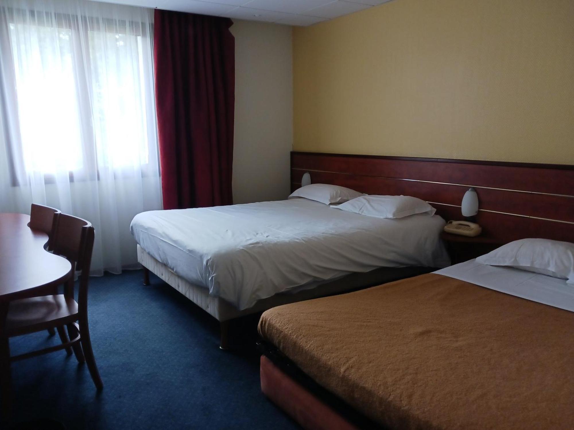 Brit Hotel Nantes Vigneux - L'Atlantel Bagian luar foto