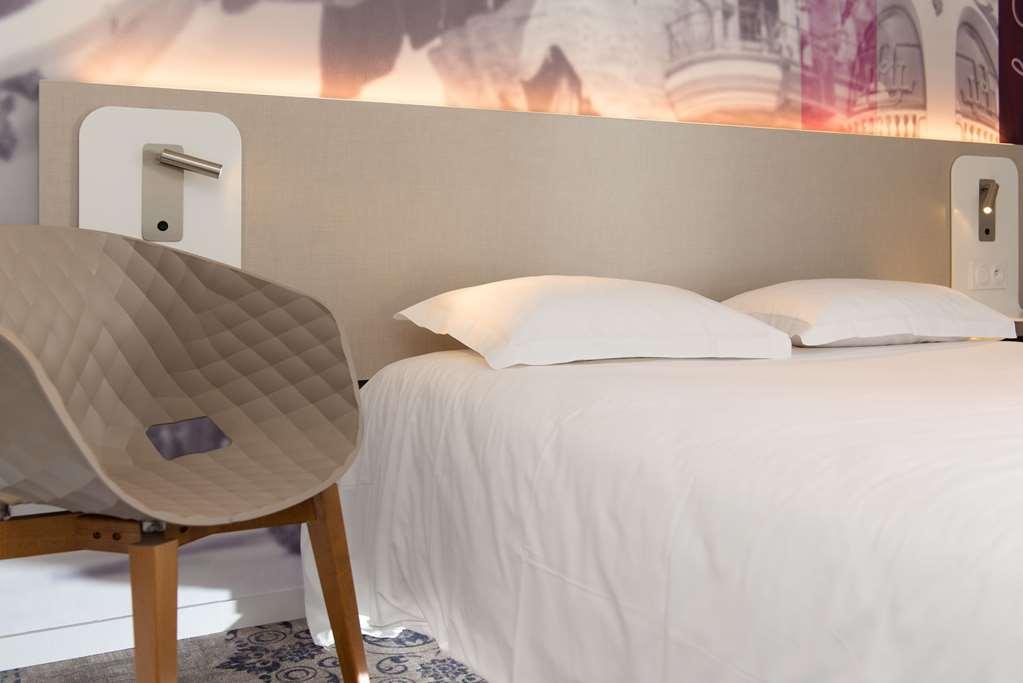 Brit Hotel Nantes Vigneux - L'Atlantel Ruang foto